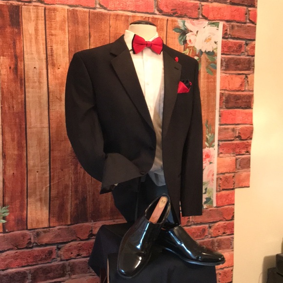 Geoffrey Beene Tuxedo Coat - Picture 9 of 17